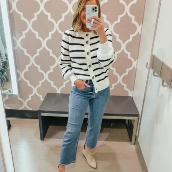 Who What Wear XS Front Gem Button Purple Women's Cardigan Crew Neck Long Sleeve - Picture 8 of 14